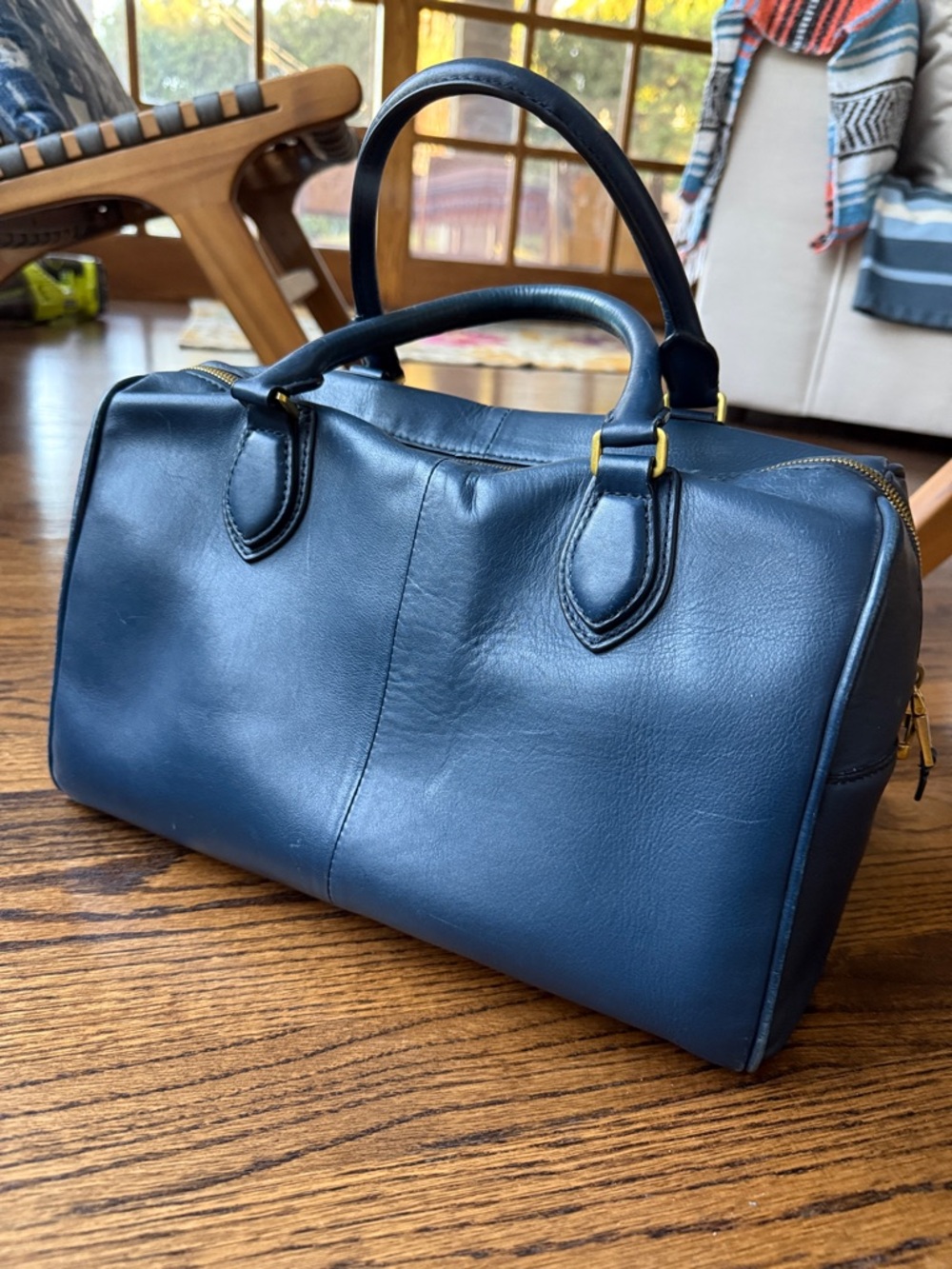 J.Crew Classic Dark Blue Leather Carryall - curca 2016